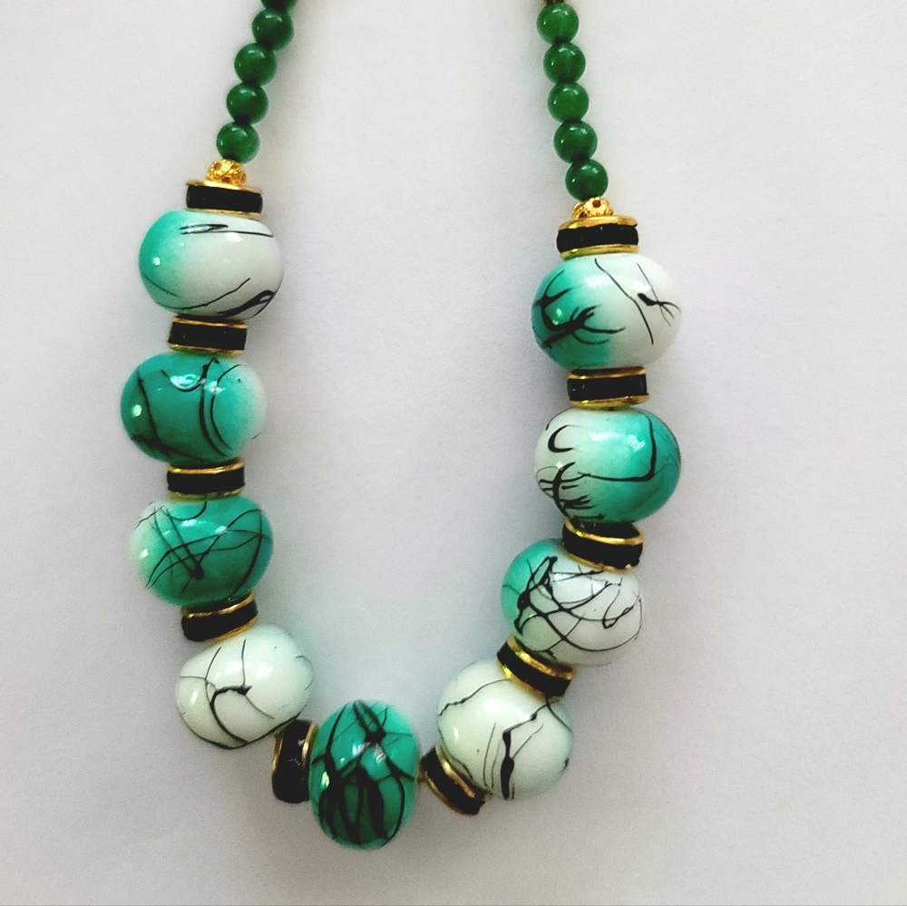 HAND PAINTED POLISHED ART GLASS BEADS UNIQUE  ACCENT NECKLACE